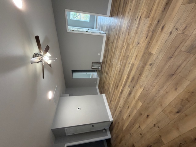 430 Bunkerhill Drive - C